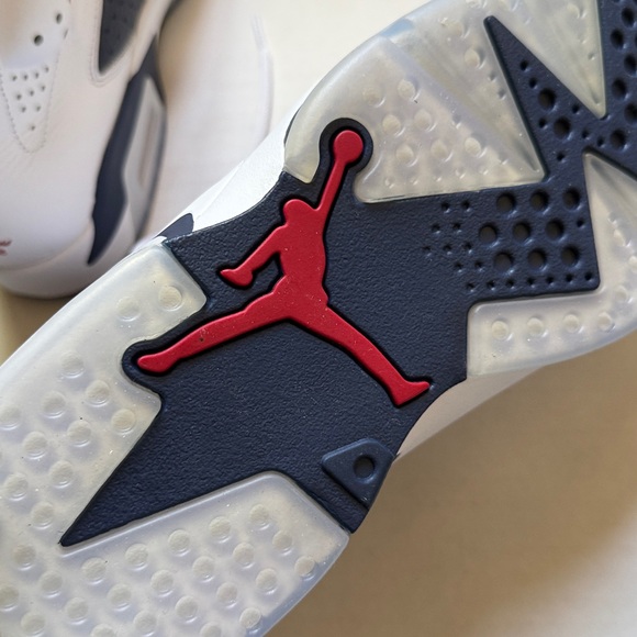 Air Jordan 6 Retro
Men size 10.5
Blue, White and Red - Picture 10 of 14